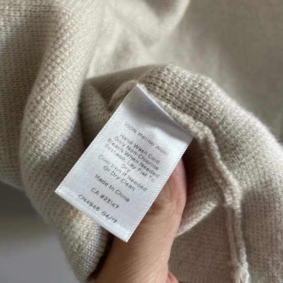 TALBOTS 100% pure merino wool cardigan - Picture 8 of 9